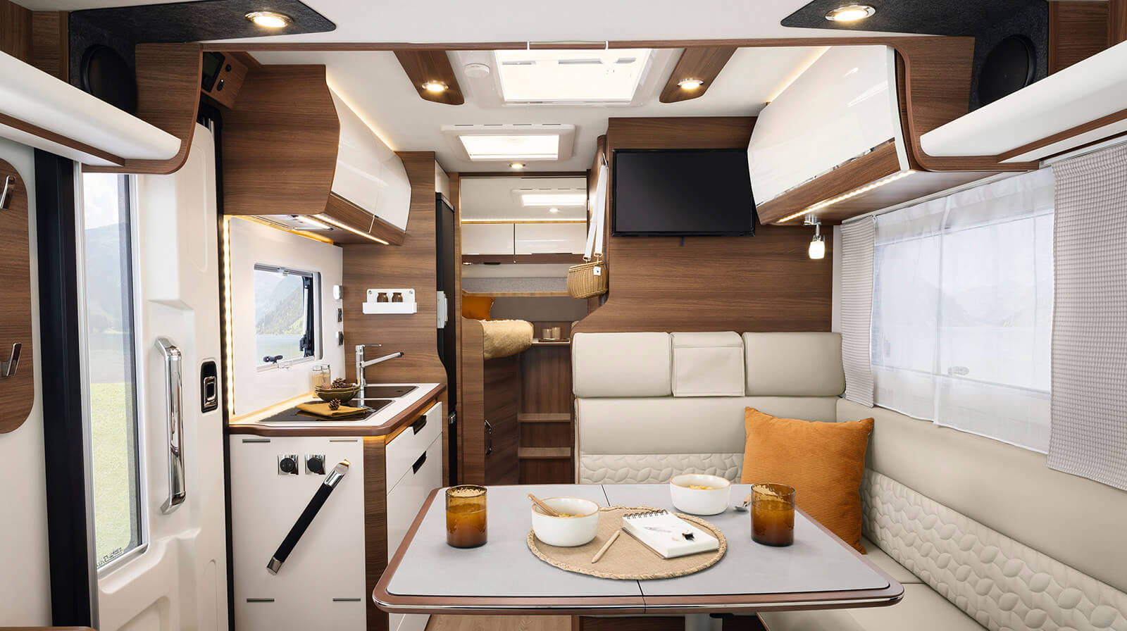 FOTOS VOM INNENRAUM RAPIDO Reisemobil C55i