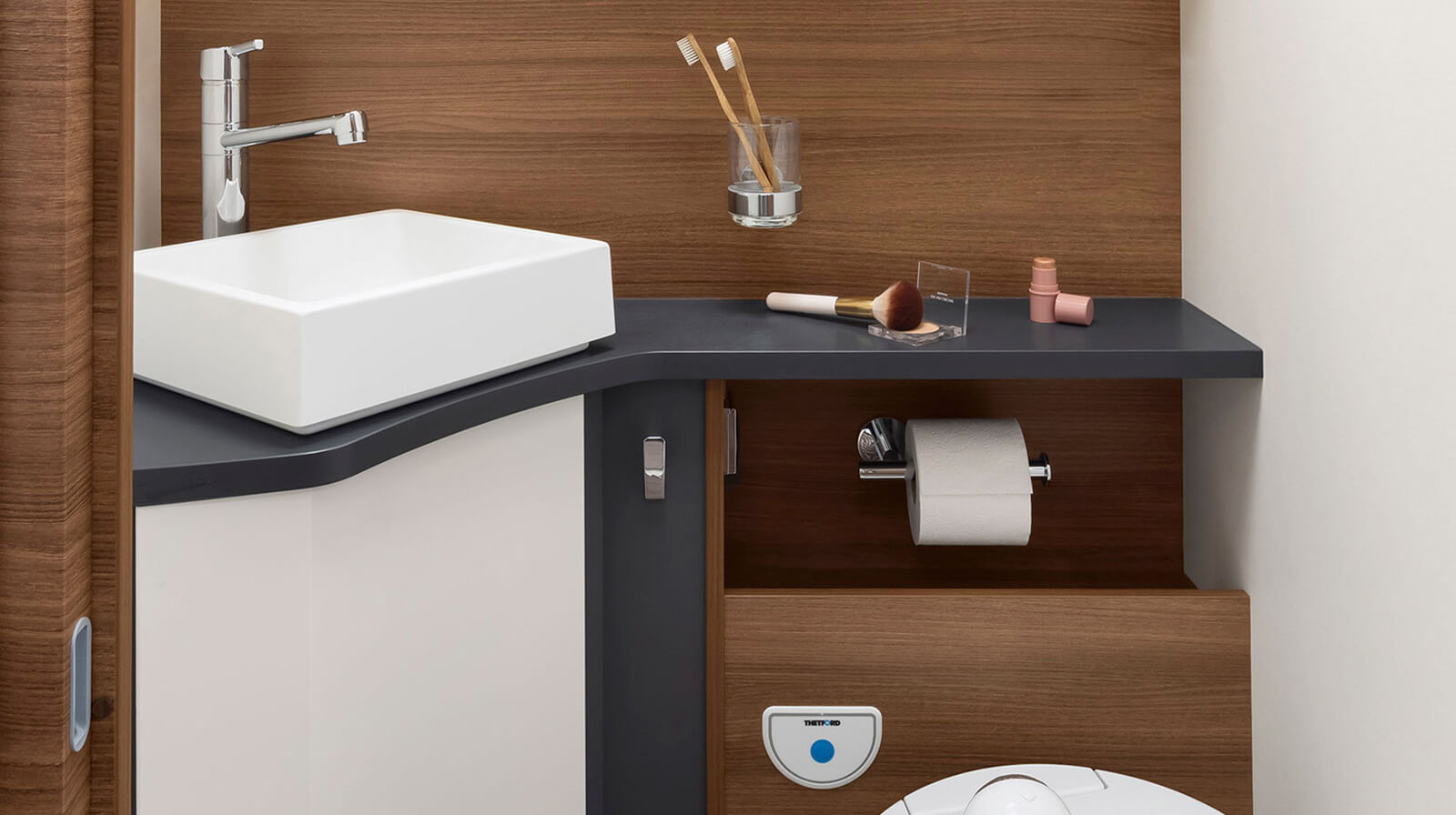 FOTOS VOM INNENRAUM RAPIDO Reisemobil C86