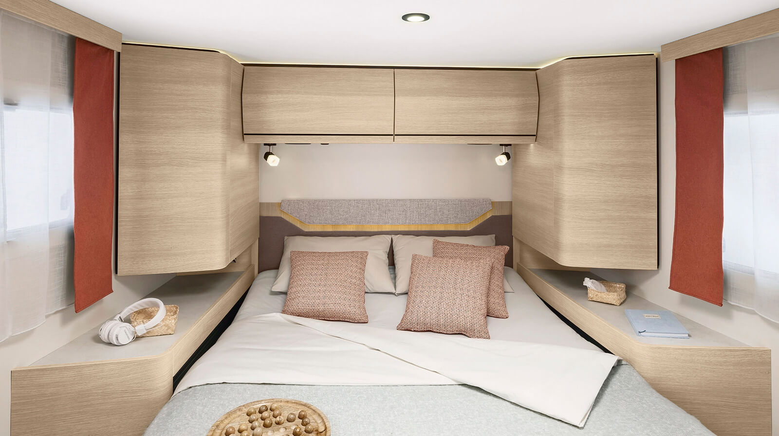 FOTOS VOM INNENRAUM RAPIDO Reisemobil C86i