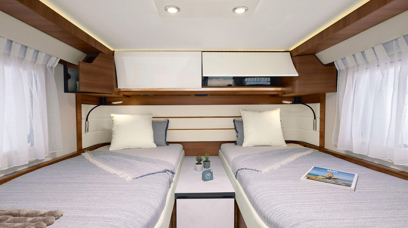 FOTOS VOM INNENRAUM RAPIDO Reisemobil i66M ALDE