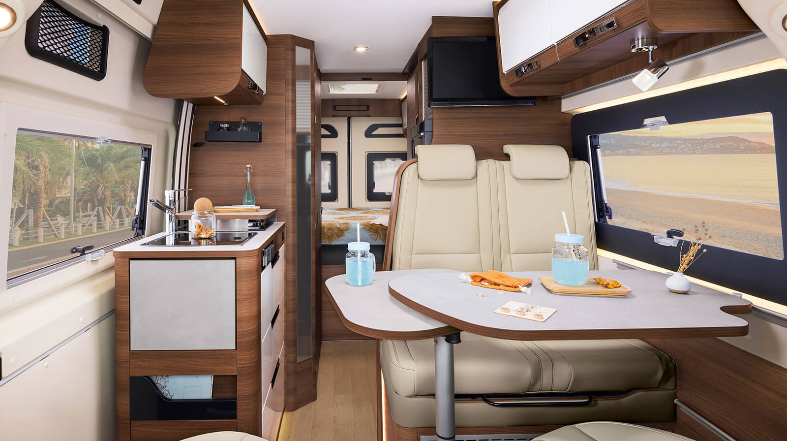 FOTOS VOM INNENRAUM RAPIDO Reisemobil V55