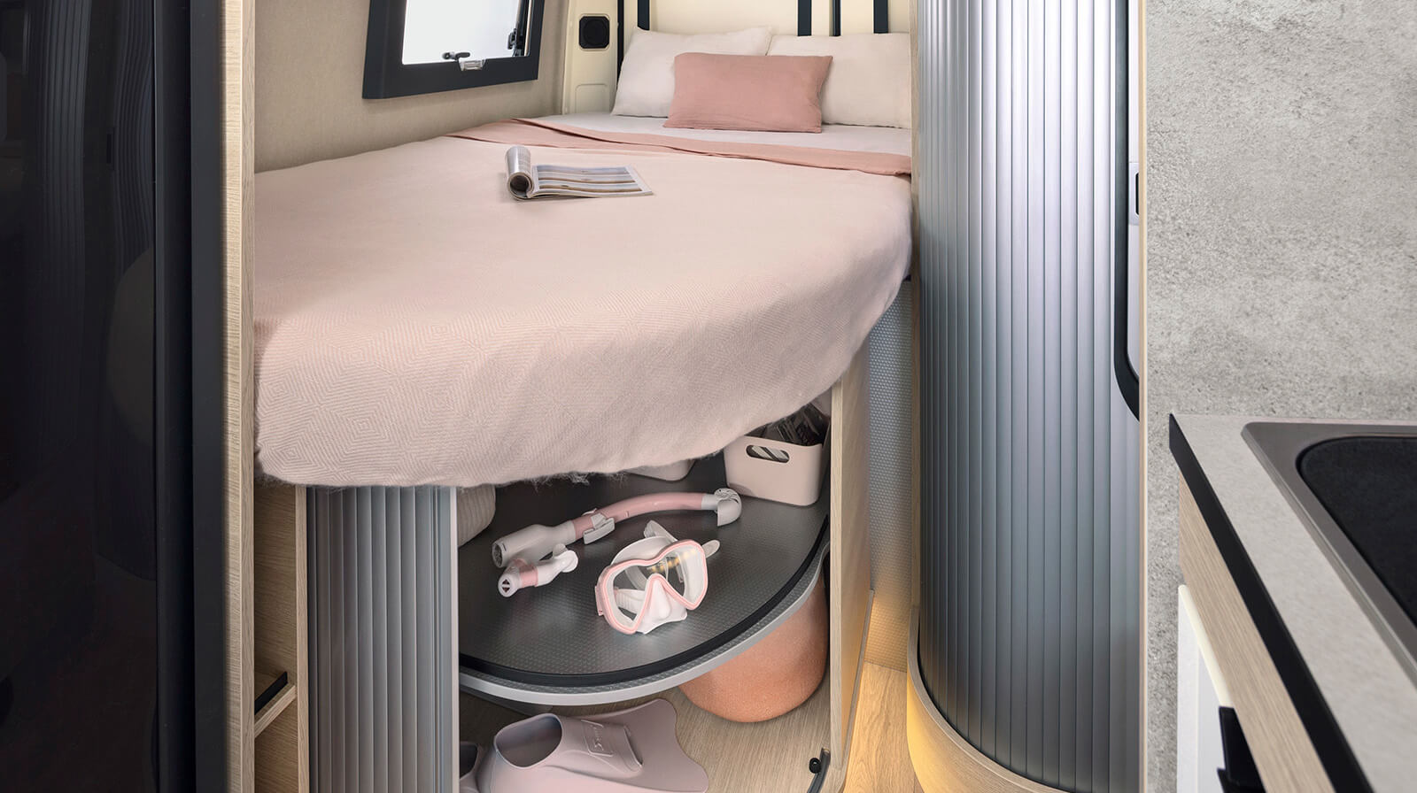 FOTOS VOM INNENRAUM RAPIDO Reisemobil V62